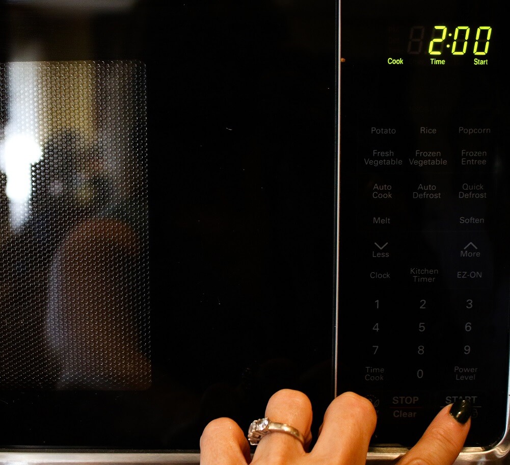 Vegan Caramel Apple Microwave Mug