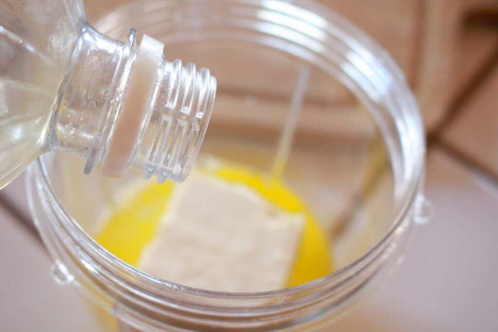 How to Make Vegan Sour Cream
