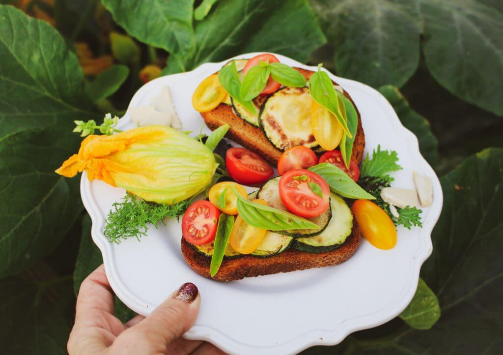 8-Minute Zucchini Tomato Basil Sandwich