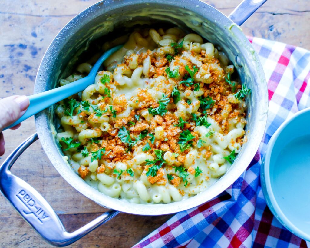 BEST One-Pot Vegan Mac & Cheese